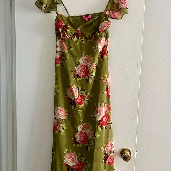 Floral Green Midi Dress - Picture 3 of 10